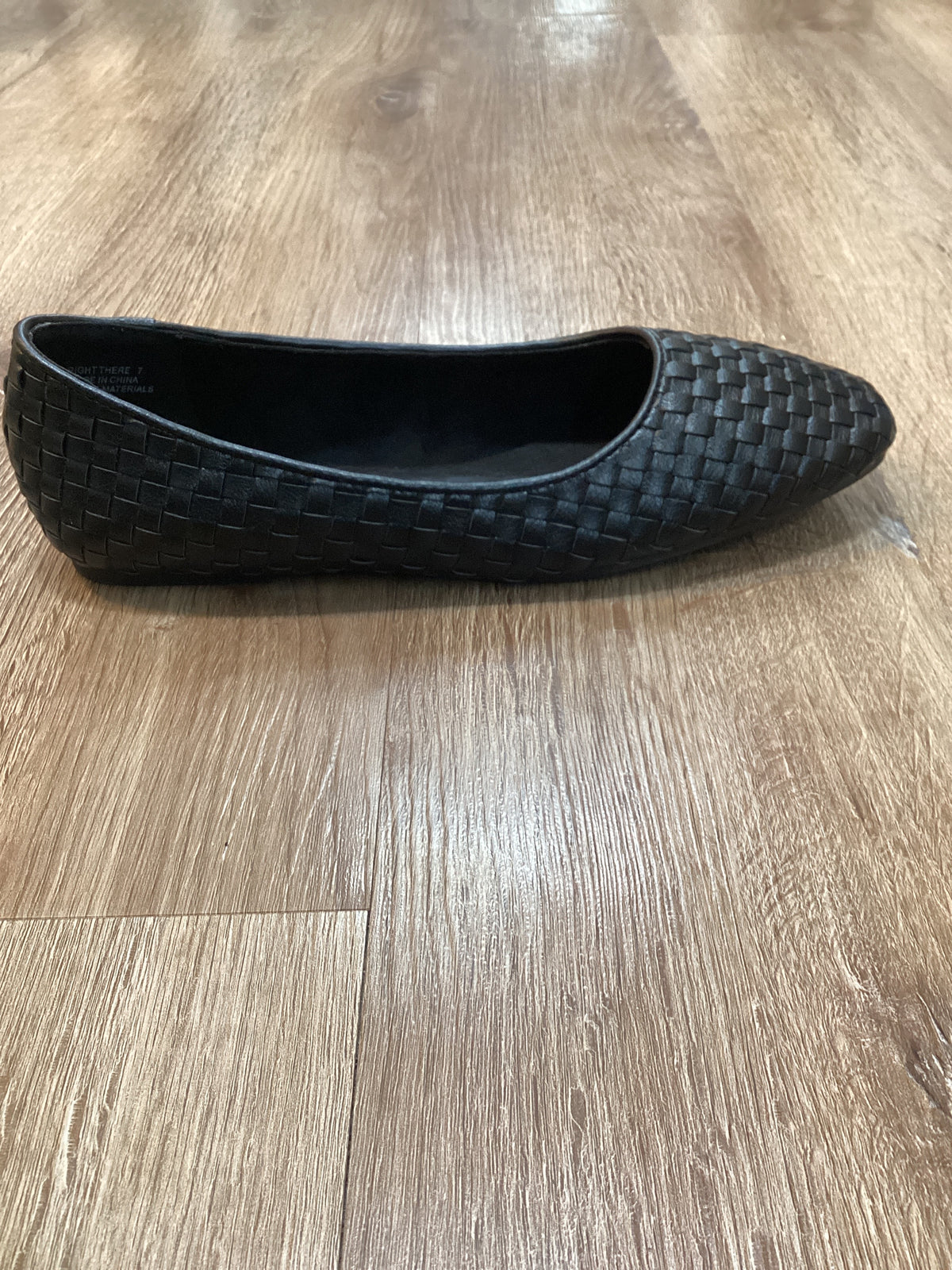 Right There Black Shoe