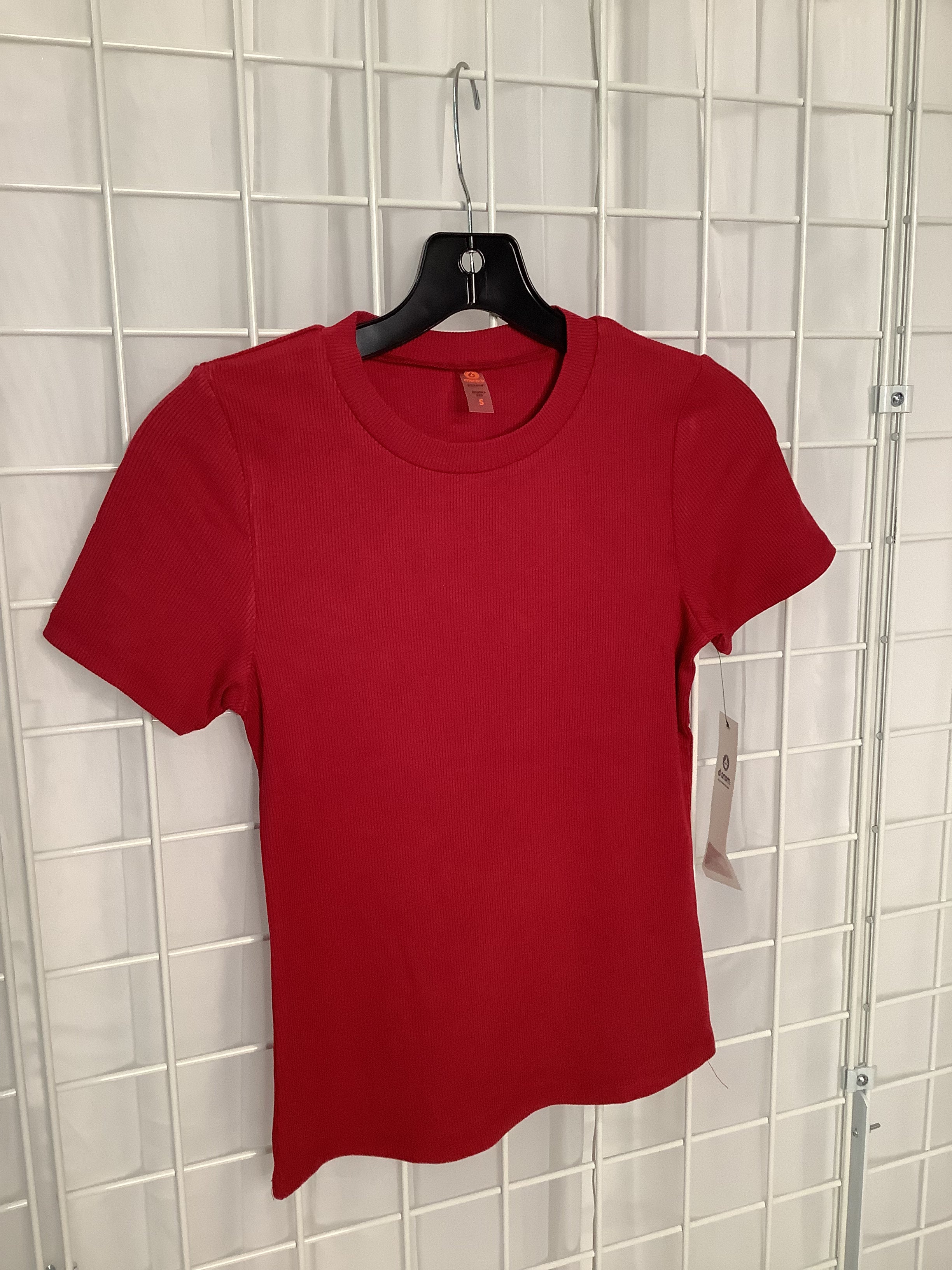 Garnet Red tee