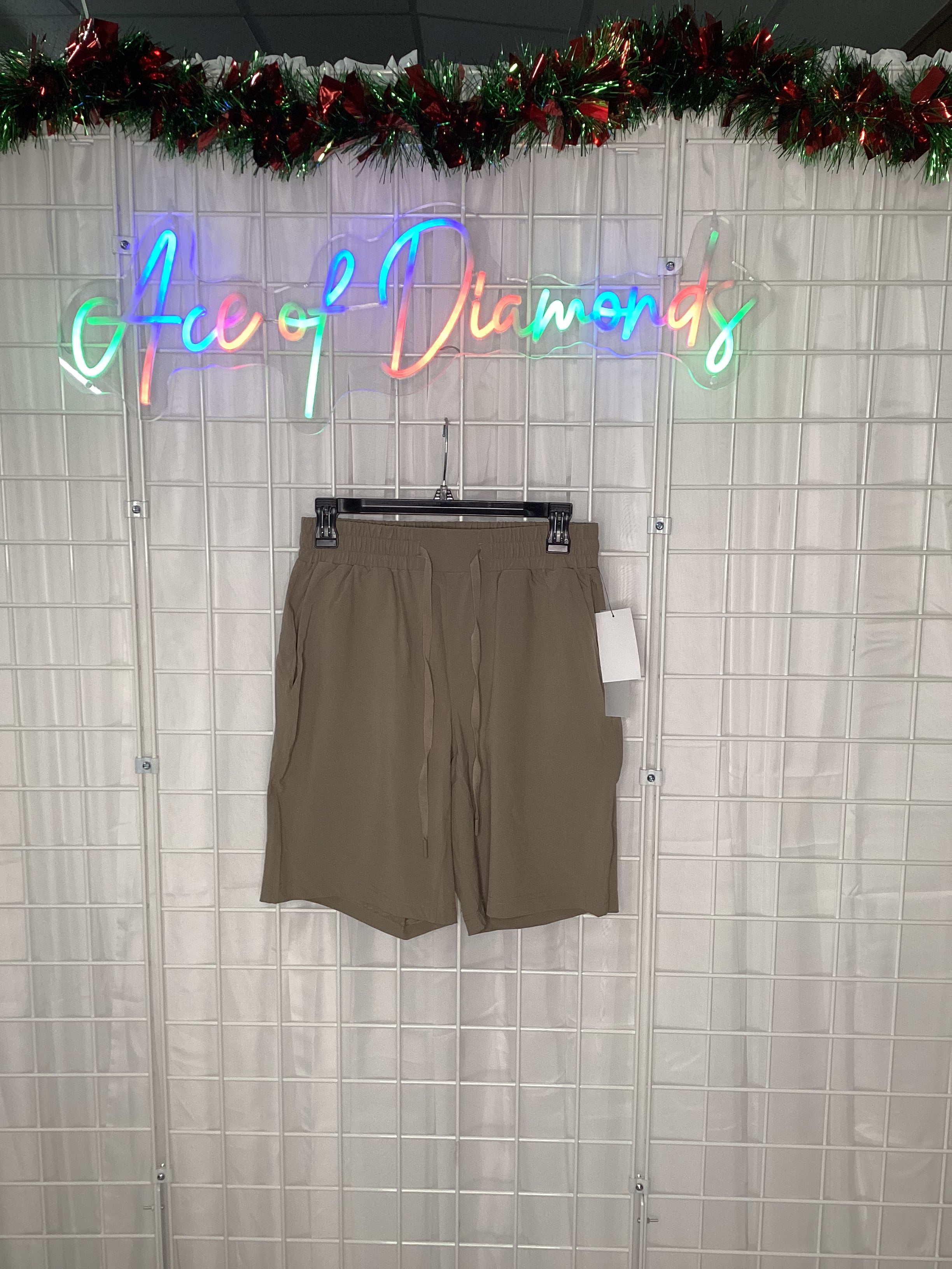 Drawstring Shorts tan
