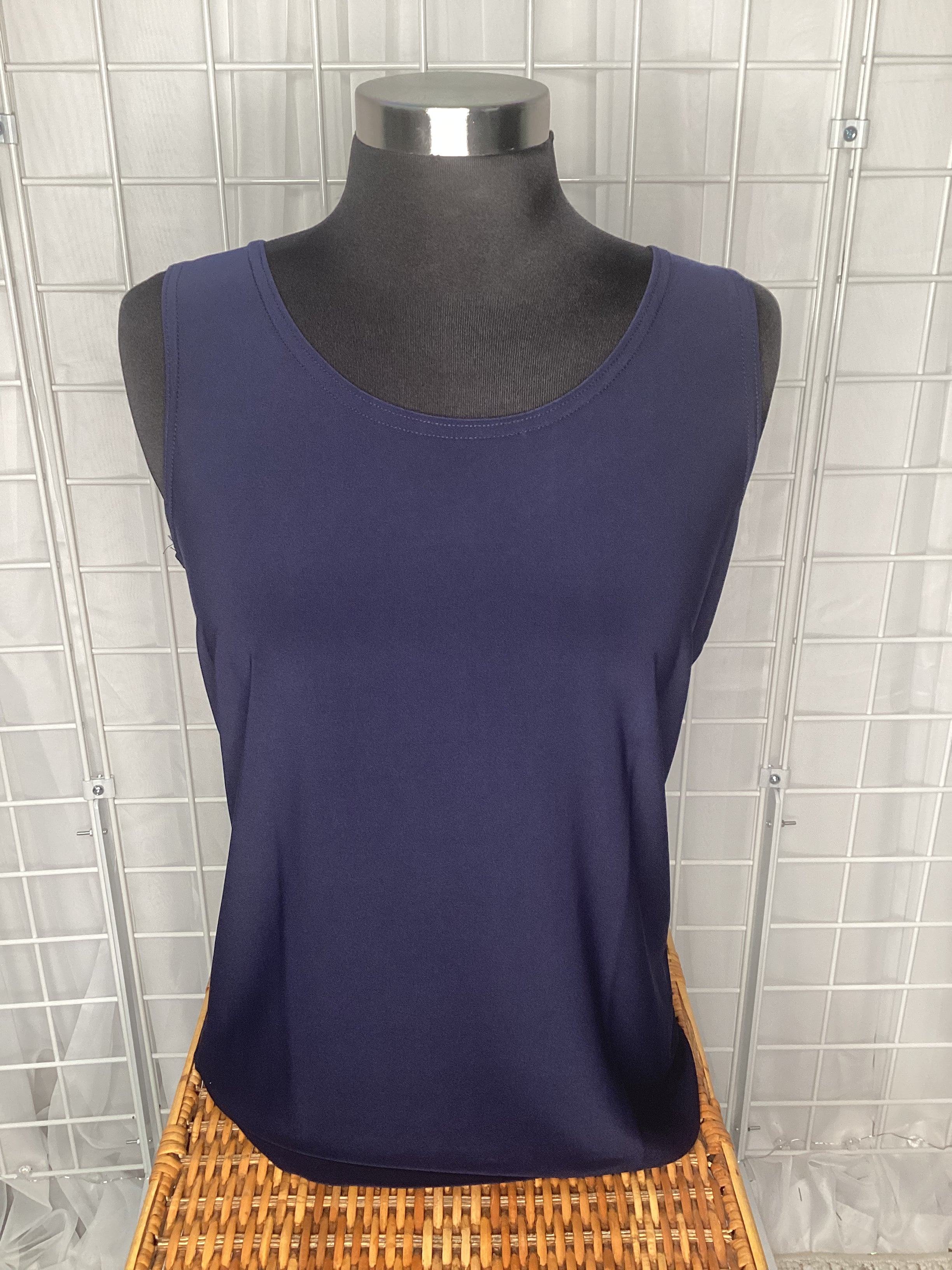Neat in Navy tank