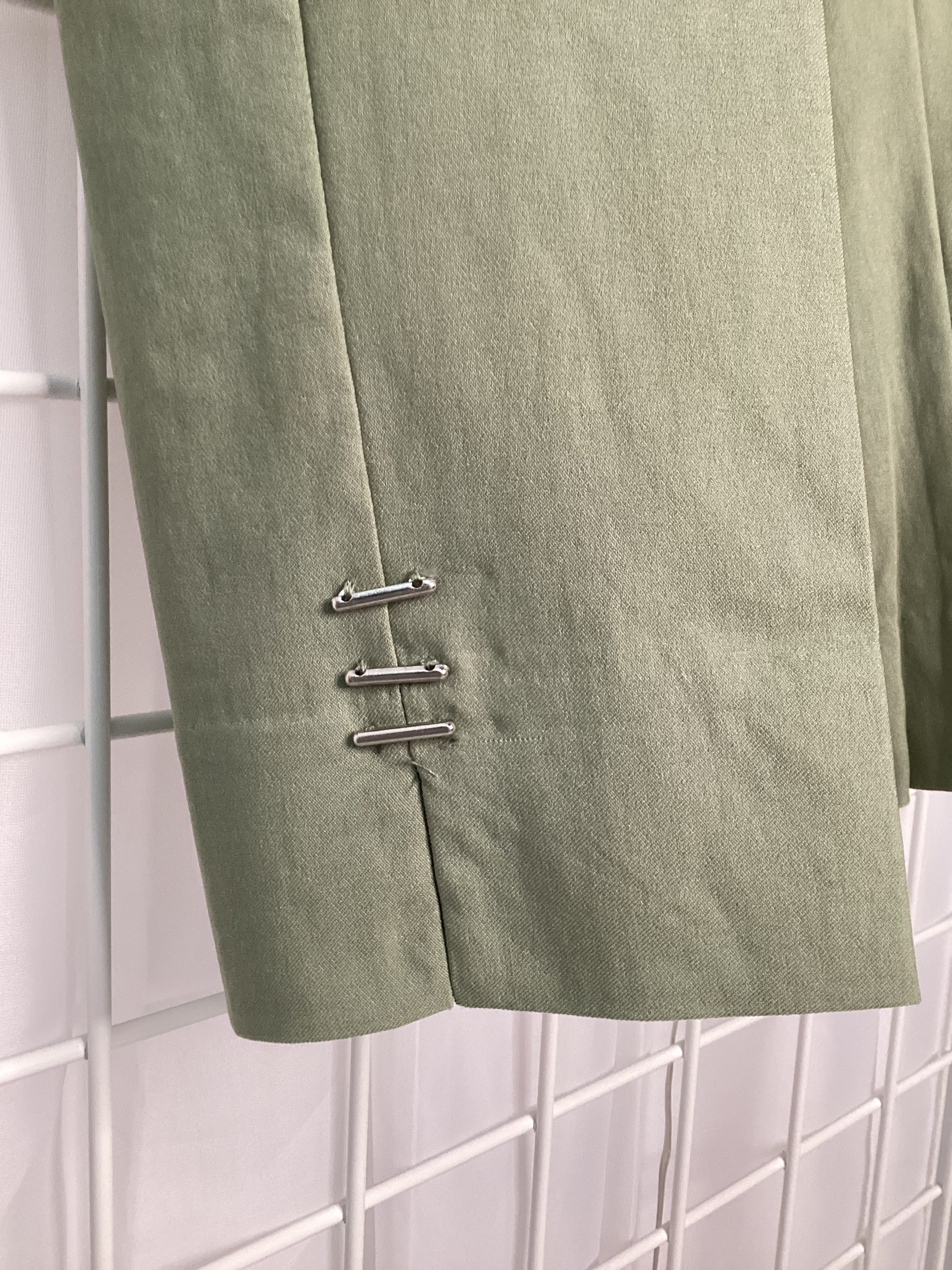Misted Fern capri