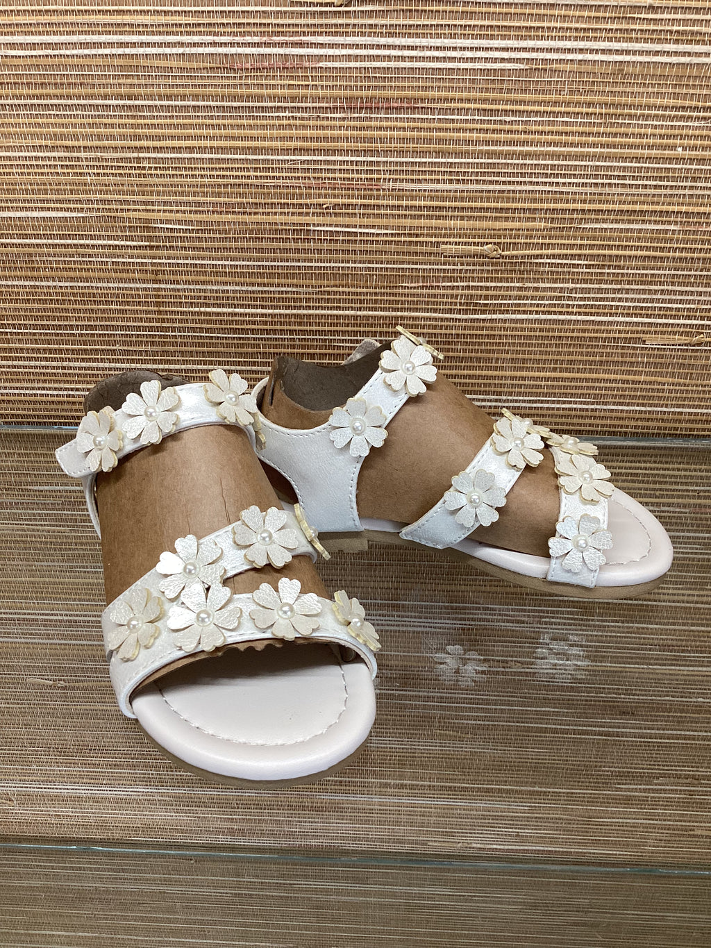 Pearly Toe Blooms